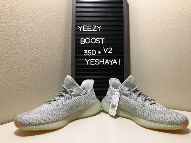 Adidas yeezy boost 350 v2 yeshaya non reflective