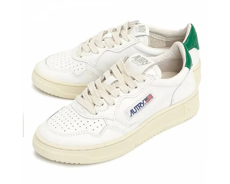 Autry Sneakers donna Medalist Low con talloncino verde