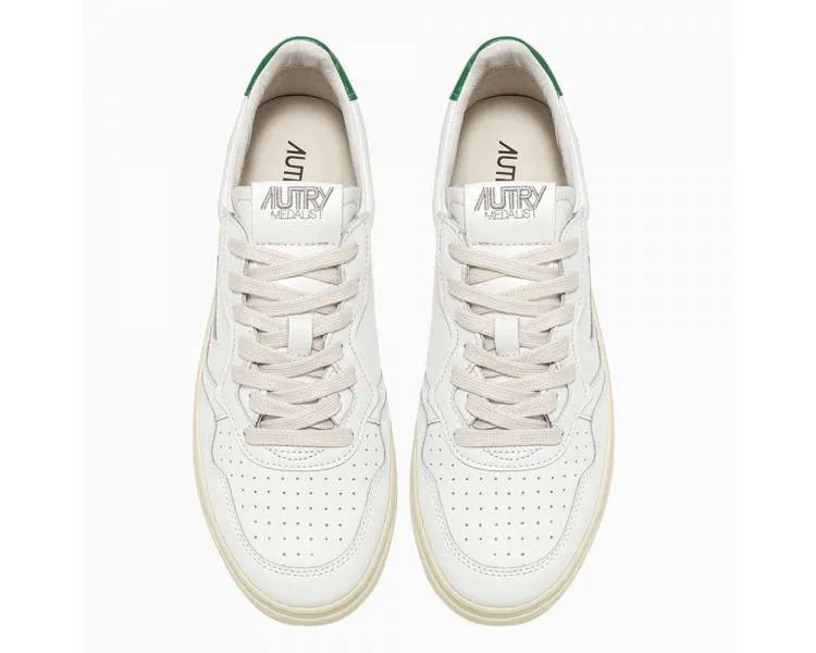 Autry Sneakers donna Medalist Low con talloncino verde