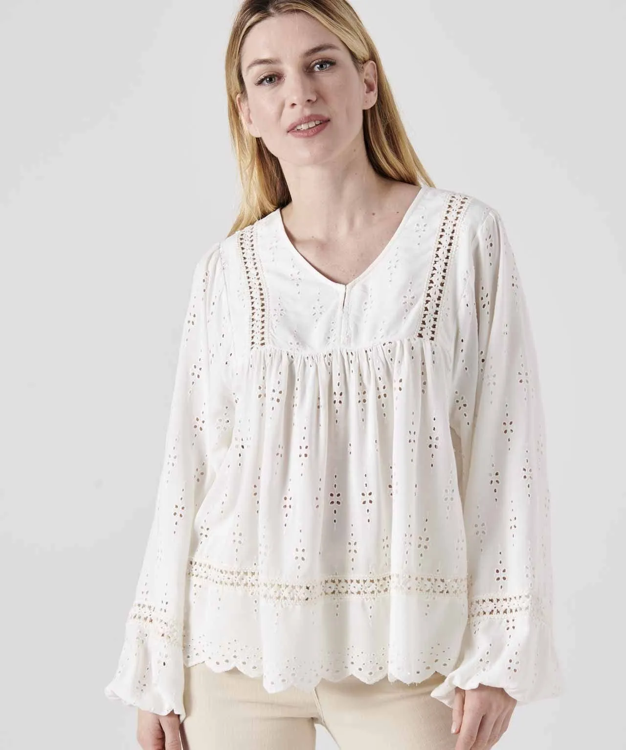 Broderie Anglais Blouse