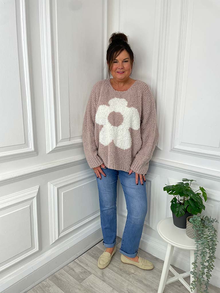 Daisy Boucle Knit - Dusky Pink