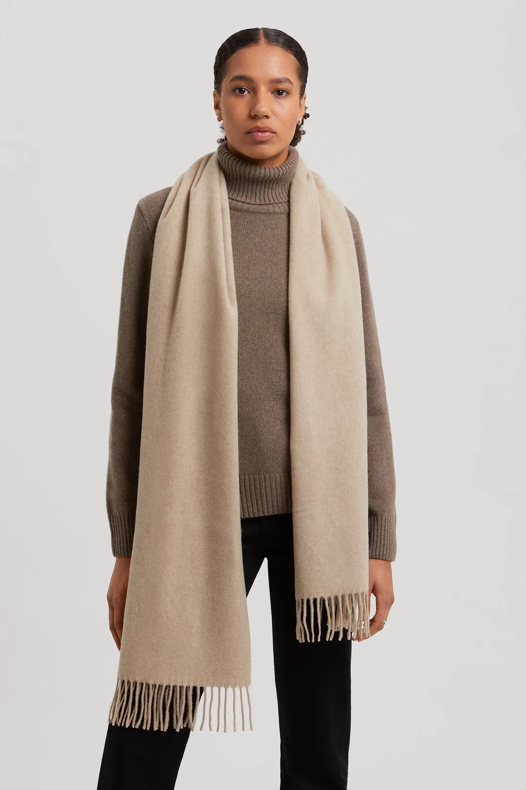 The Oversized Cashmere Wool Scarf