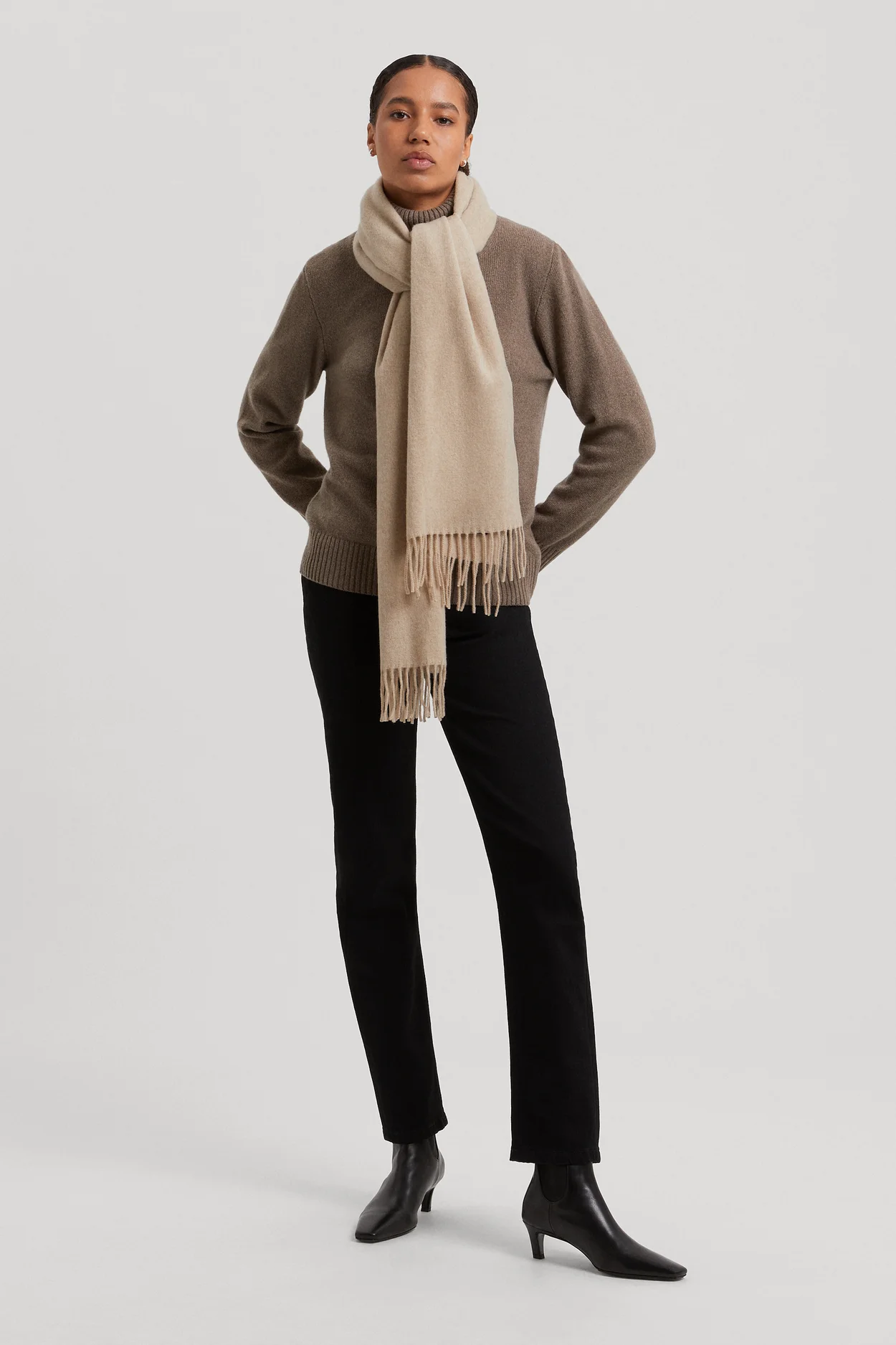 The Oversized Cashmere Wool Scarf